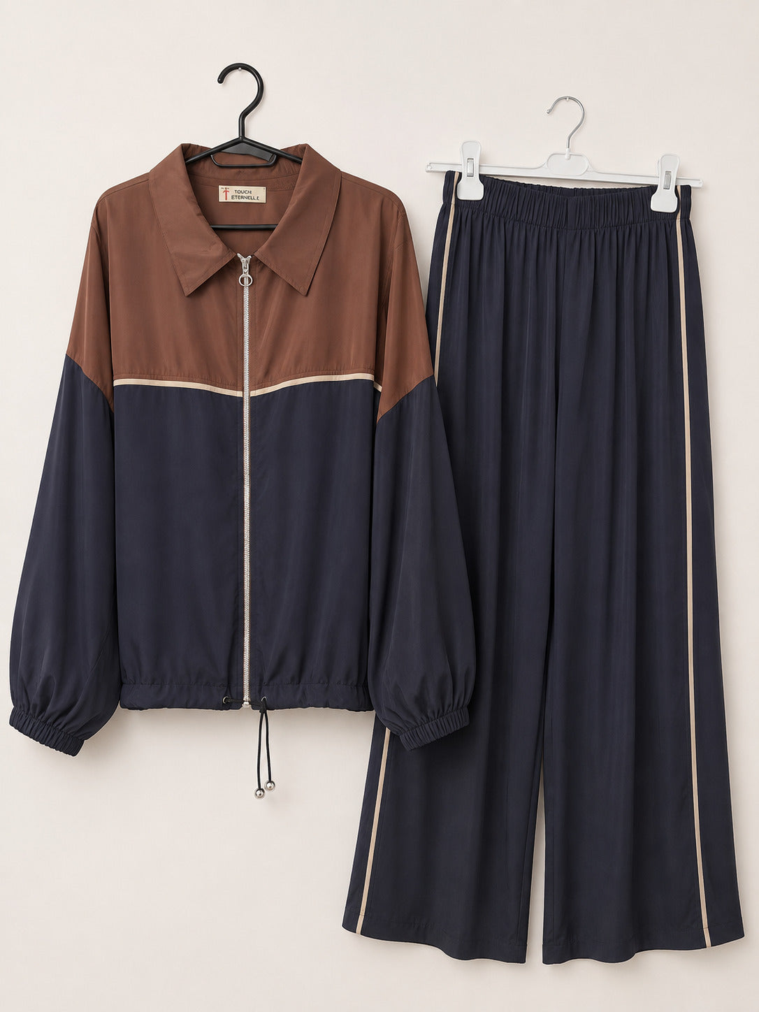 Ensemble de survêtement bicolore marron et noir